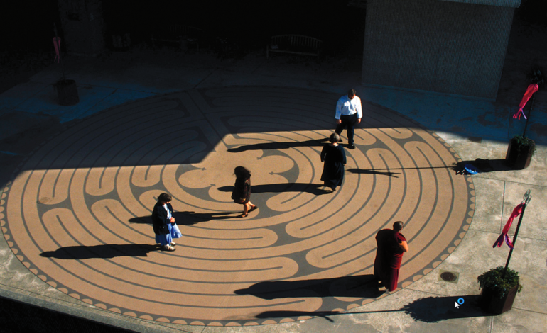 Labyrinth Garden, California Pacific Medical Center. Photo by David Razavi.