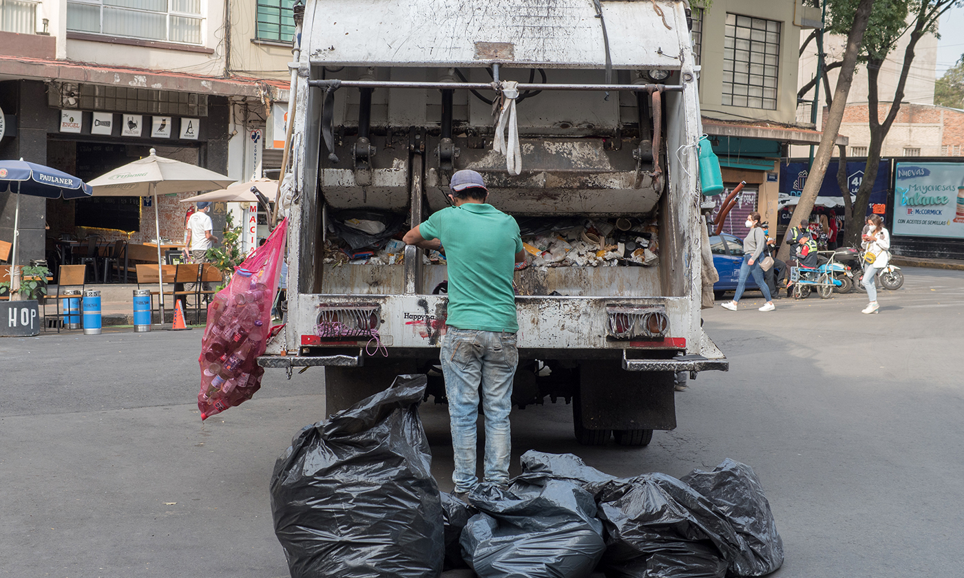 One of the World's Biggest Cities Outlawed Single-Use Plastic - YES!  Magazine Solutions Journalism