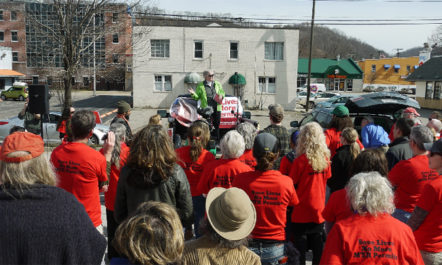 Cindy Rank addresses The People's Foot. Photo by Vivian Stockman / OVEC.