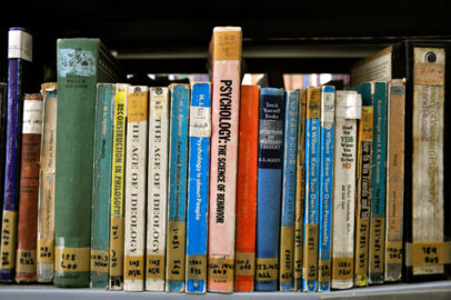 Part of a library in an Israeli prison.