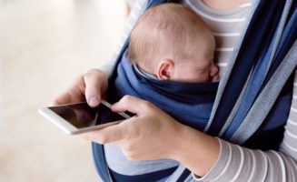 New-Mothers-Social-Media-Facebook.jpg