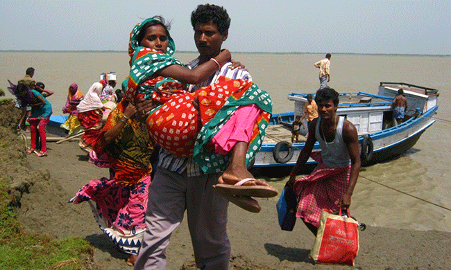 Tired of Running From the River: Adapting to Climate Change on India’s Disappearing Islands