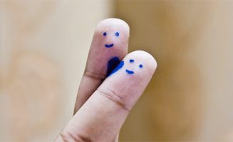 Hugging Fingers photo by Pranav Prakash