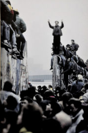 Fall of Berlin Wall photo by Roberto Moldeno